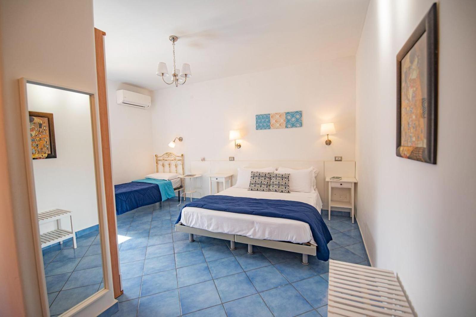 Sonnino B&B Procida Bilik gambar